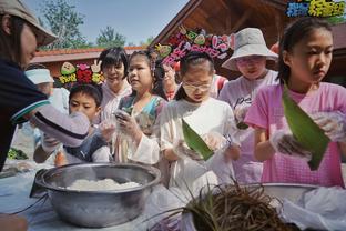 快船自媒体：库里-那个NBA历史最佳控卫